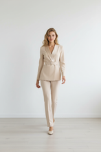 Carica l'immagine nel visualizzatore di Gallery, Tailleur cintina