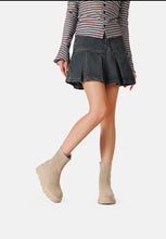 Carica l'immagine nel visualizzatore di Gallery, Ankle boots