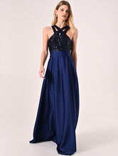 Carica l'immagine nel visualizzatore di Gallery, Abito raso e paillettes