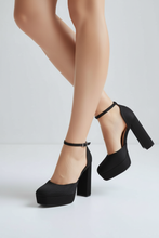 Carica l'immagine nel visualizzatore di Gallery, Décolleté plateaux cinturino