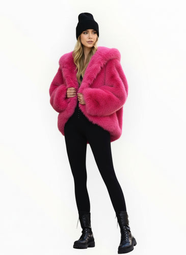 Pelliccia con cappuccio