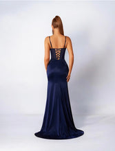 Carica l'immagine nel visualizzatore di Gallery, Sirena corpetto gioiello
