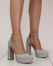 Carica l&#39;immagine nel visualizzatore di Gallery, Décolleté plateaux cinturino
