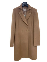 Carica l&#39;immagine nel visualizzatore di Gallery, Cappotto due bottoni
