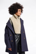 Carica l&#39;immagine nel visualizzatore di Gallery, Gilet in pelliccia reversibile
