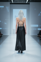 Carica l'immagine nel visualizzatore di Gallery, Abito corpetto strass
