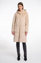 Carica l&#39;immagine nel visualizzatore di Gallery, Cappotto shearling
