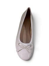 Carica l'immagine nel visualizzatore di Gallery, Ballerina fiocchetto 
