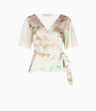 Carica l'immagine nel visualizzatore di Gallery, Blusa fantasia
