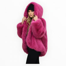 Carica l&#39;immagine nel visualizzatore di Gallery, Pelliccia con cappuccio
